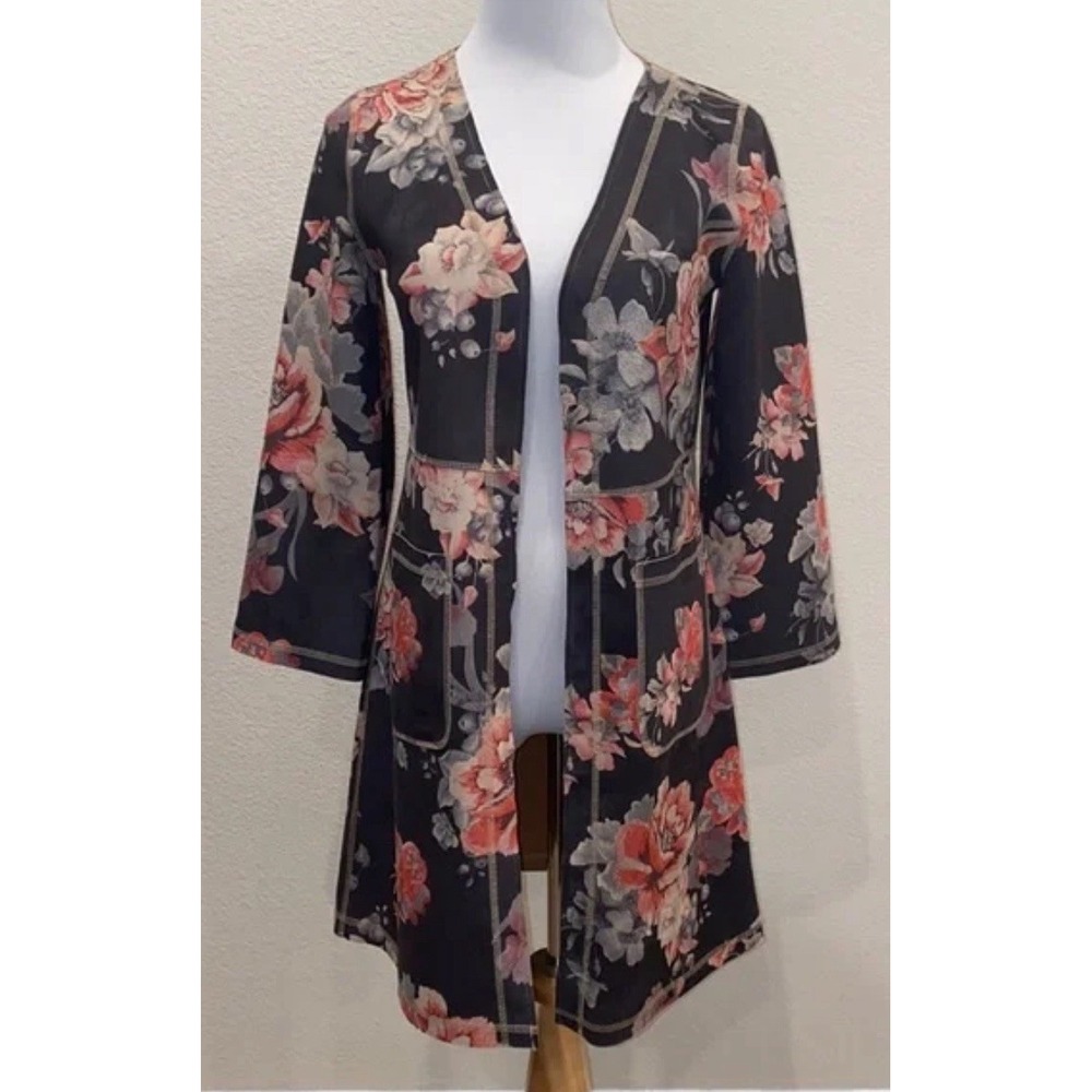 Solitaire Cardigan‎ Jacket M Gray Floral Peach Faux Suede Lightweight Open Front